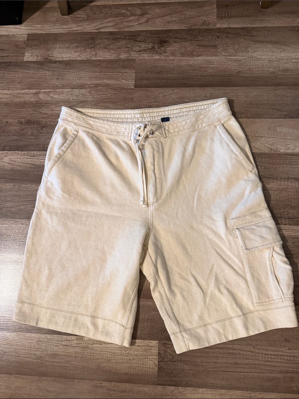 Polo by Ralph Lauren Men's Cream Cargo Lounge Shorts with Drawstring
